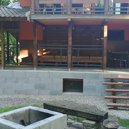 Monika 2 Apartman Ungtavas